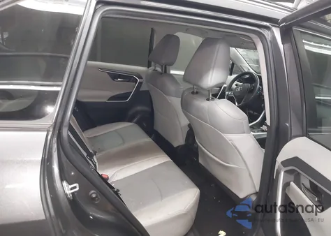 2021 Toyota Rav4 Xle Premium из США, поврежденный, VIN 2T3A1RFV5MC231116